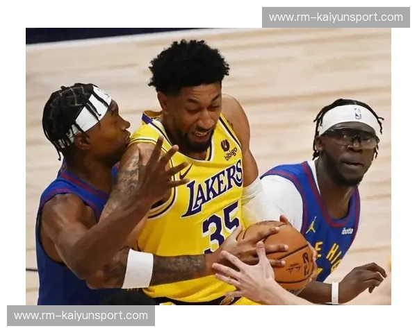 巅峰之战!湖人vs热火总决赛深度复盘:黑白直播带你领略紫金王朝与硬汉文化的终极碰撞